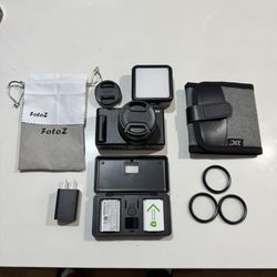 Sony ZV-1 Vlogging Camera Bundle – Wide/Macro Lens, Ulanzi Light, 2 Batteries + Case 