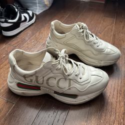 Gucci Shoes 