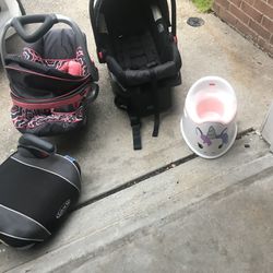 Two Car Seats In Good Condition,  A Buster, Very Nice, And Toilet Training For Toddlers (NO SHIPPING)