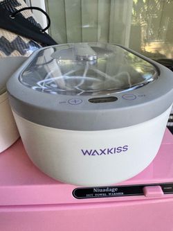 Waxkiss wax warmer