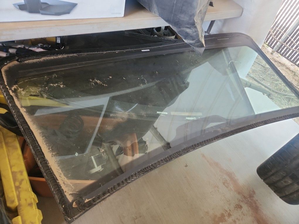 Rear Windshield And Front For Chevy Camaro SS 2018