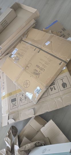 FREE Moving boxes, multiple sizes