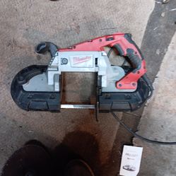 Milwaukee bandsaw