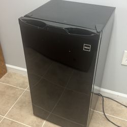 RCA mini fridge