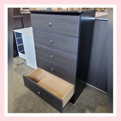 Five drawers dresser