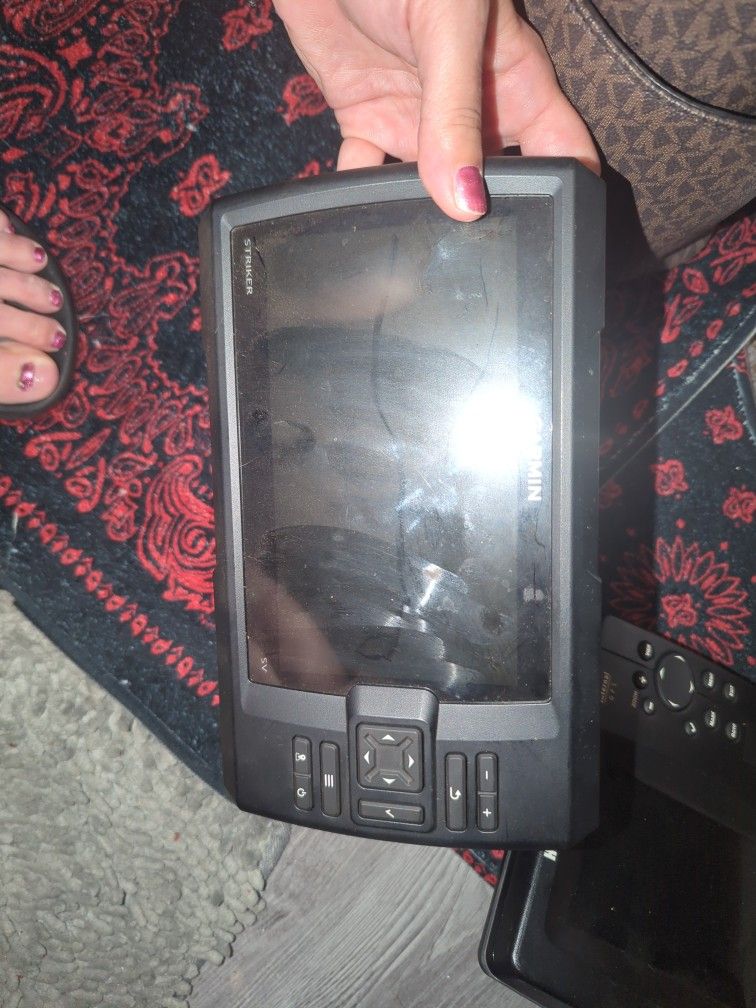 Garmin striker fishfinder
