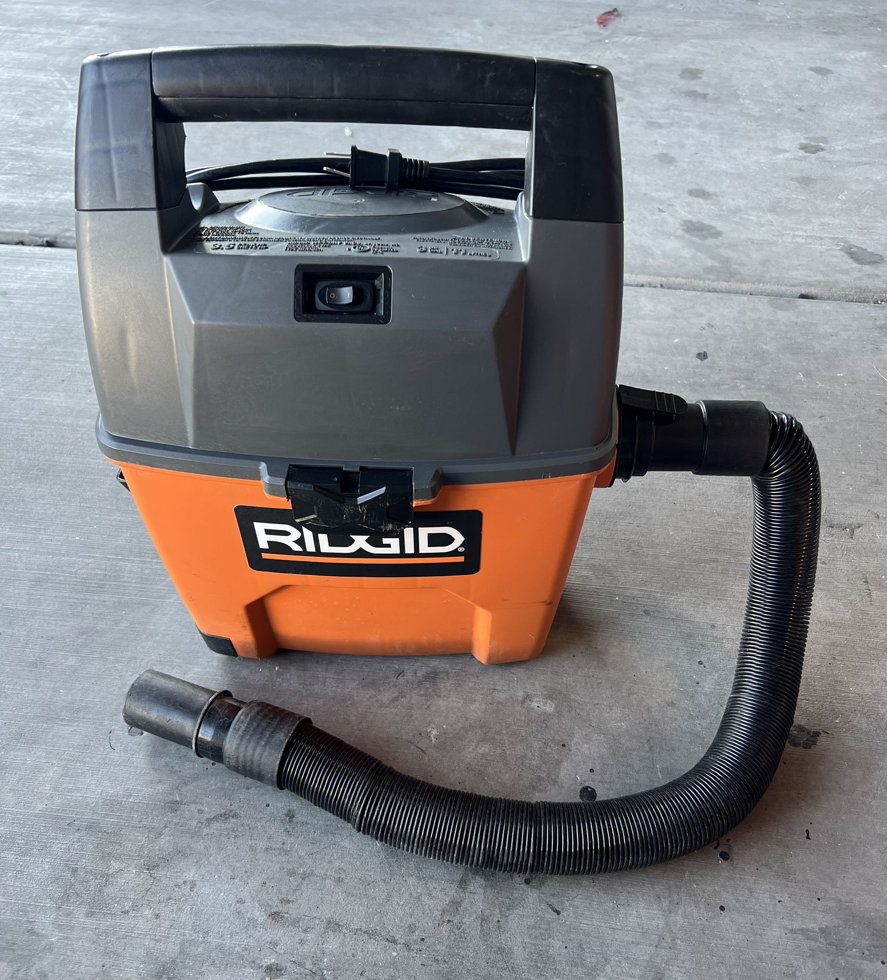 Rigid 3 Gallon 3.5 Hp Handheld Shop Vac $25 Firm No Filter