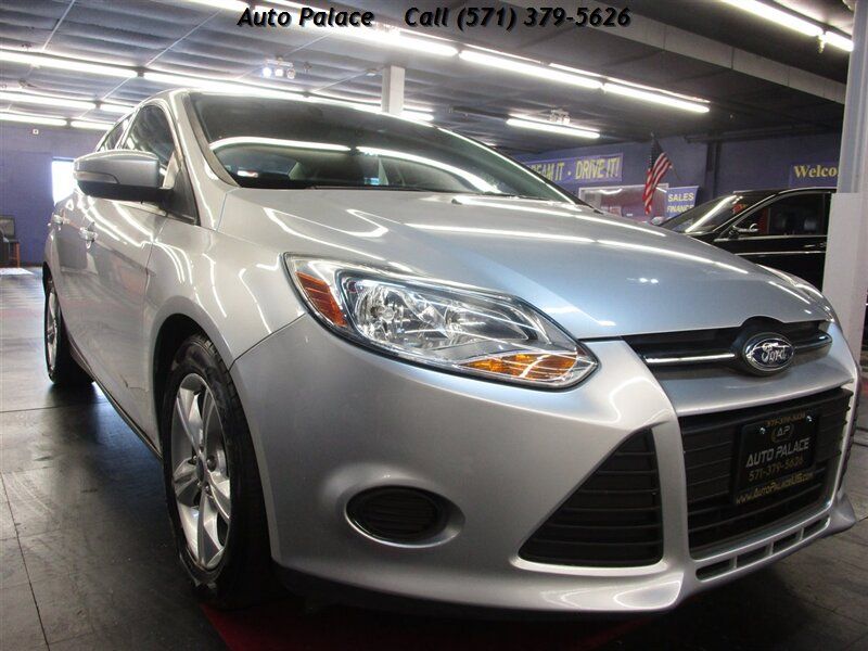 2014 Ford Focus SE 4dr Sedan