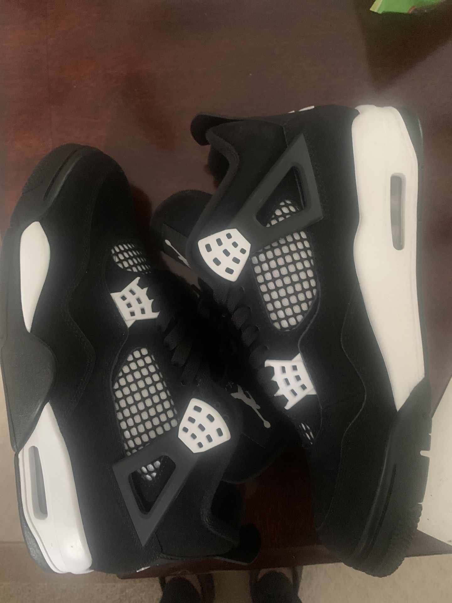 jordan 4 white thunder