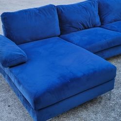 Blue Velvet Sectional Sofa (Free Delivery 🚚)