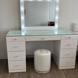 Vanity 