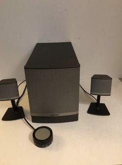 BOSE AUDIO SYSTEM W/ MP3 HOOKUP