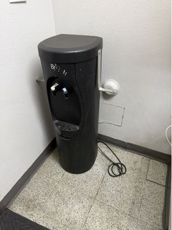 Water Cooler – As-Is / Untested