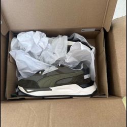 Men’s Puma “Mirage Sport Hacked Safari” (olive) 9.0 size