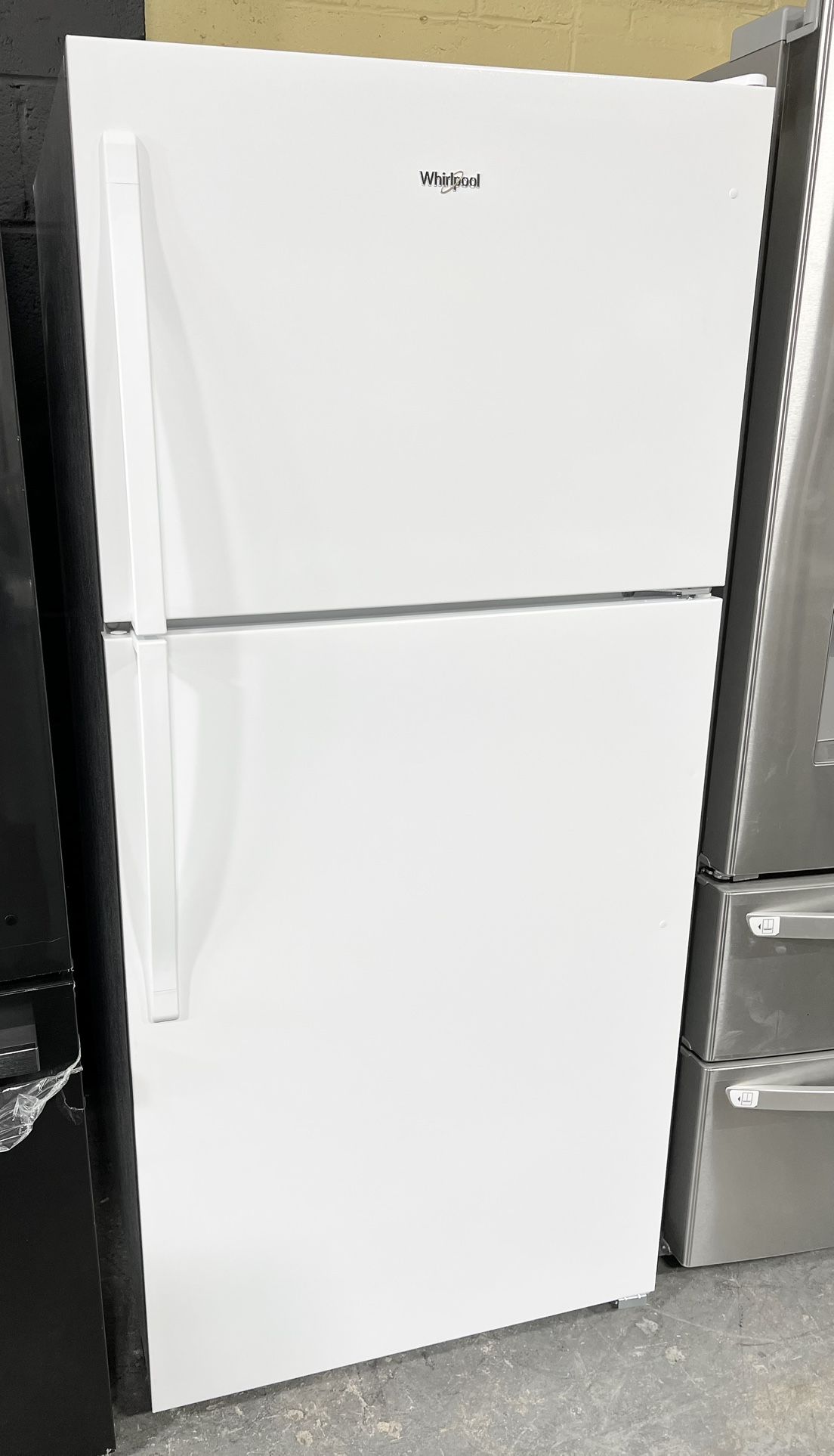 NEW 30” Whirlpool Refrigerator 18.2cu.ft.