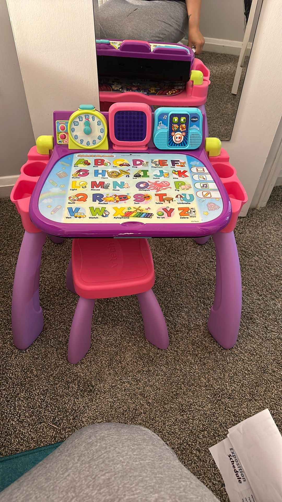 VTEC learning and play desk