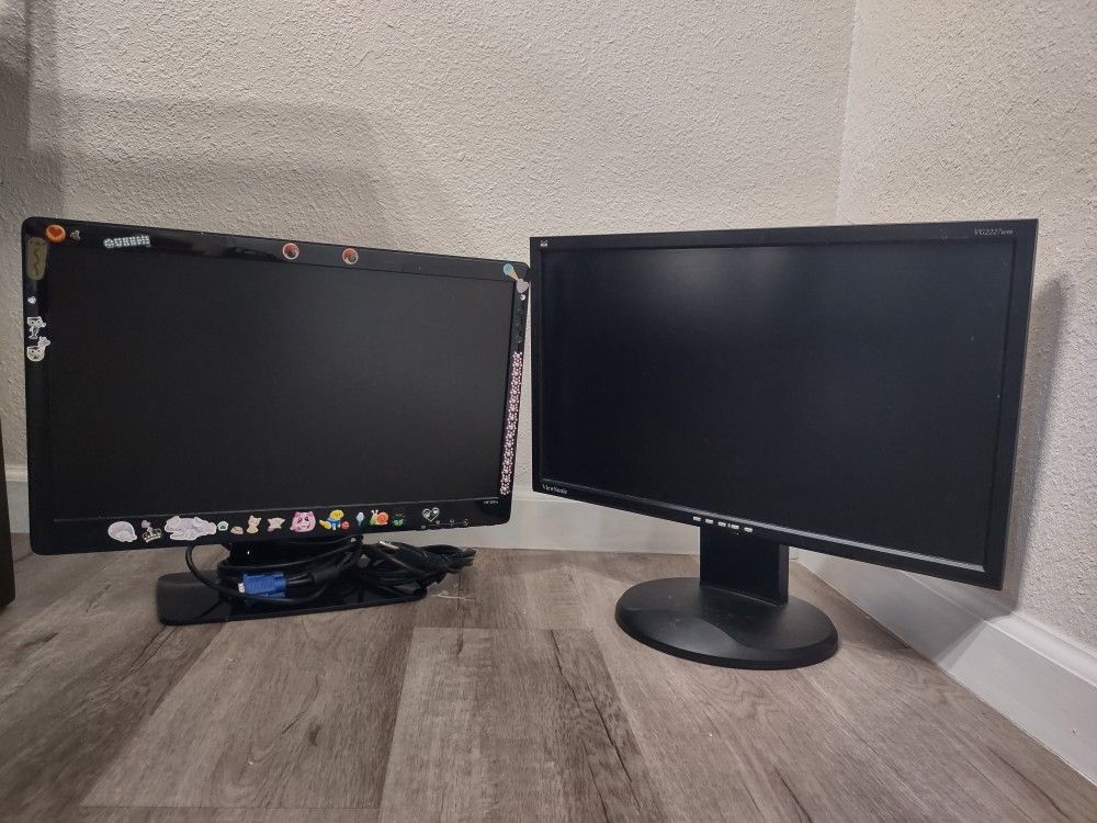 Free 20" and 22" Monitors