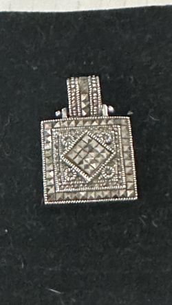 Beautiful Vtg KTH Sterling Silver 925 Marcasite Necklace Pendan...
