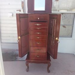 Beautiful Queen Anne Style Jewelry Armoire 