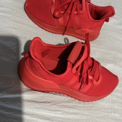 Adidas Tenis Shoes