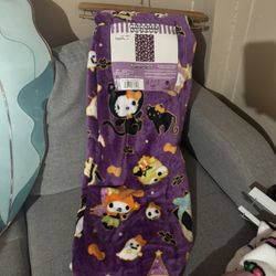 Hello Kitty Halloween Blanket 