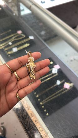 Two tone San judas pendent 14k 5.2 grams