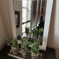 Farmhouse Mirror And Mason Jar Tray Arrangement 
