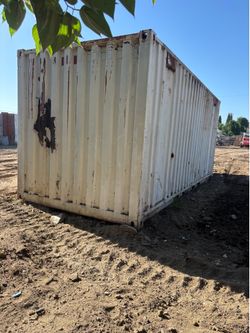 Container 8ft x 20ft