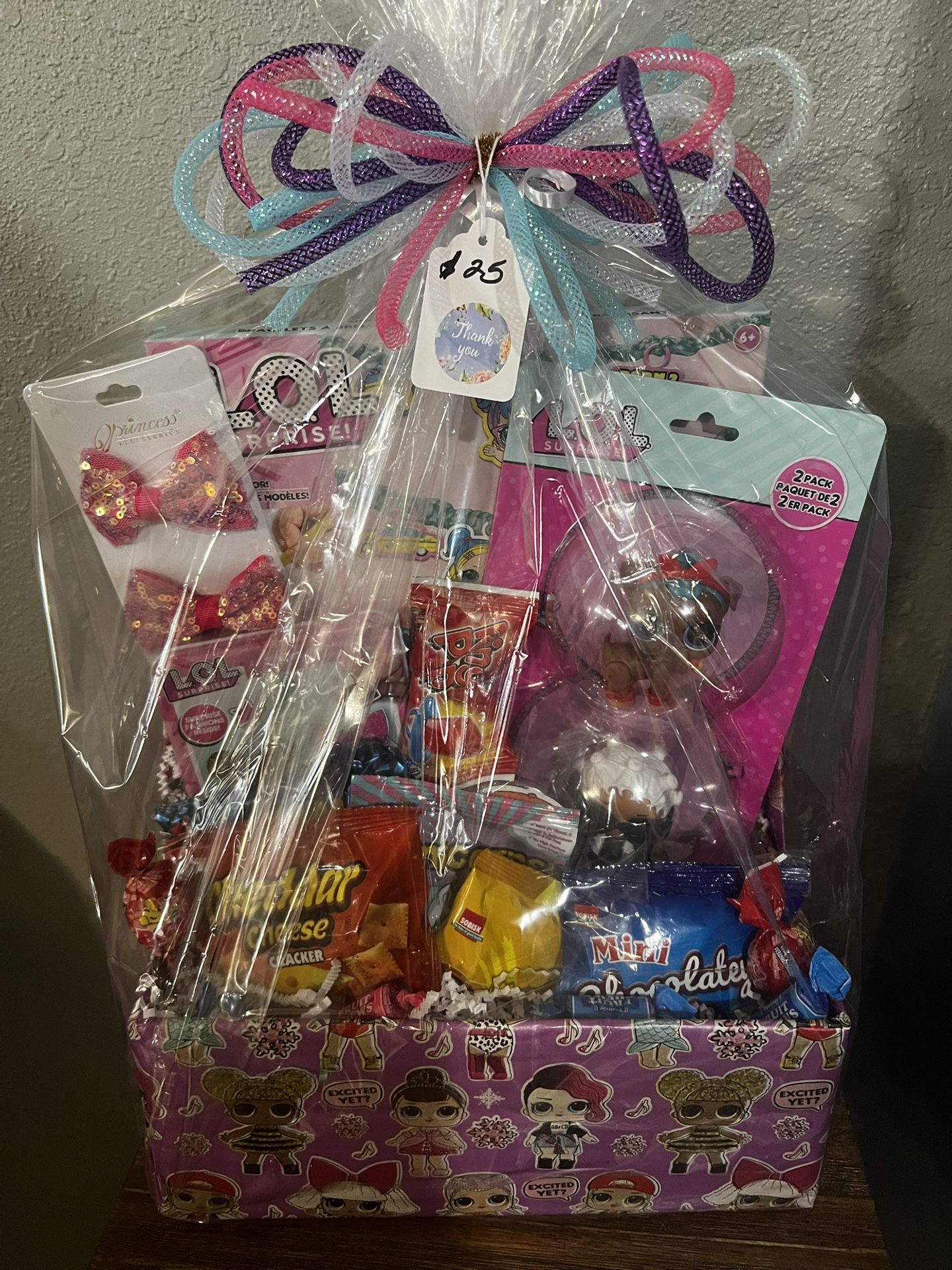 Gift Basket For The Little Ones 🎁👨👩👧👦