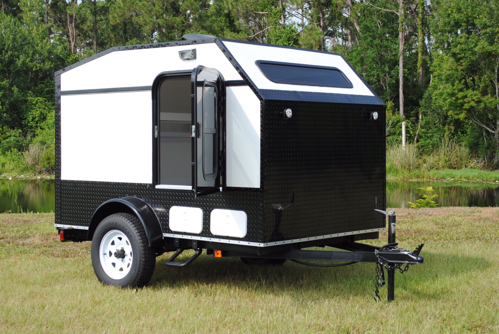 5x8 travel trailer camper $5000 custom built for extra space and storage!