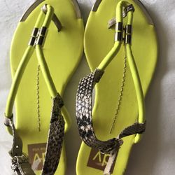 Womens Dolce Vita Green  Leather Sandals 6M