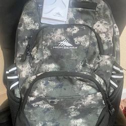 BRAND NEW CAMO BACKPACK