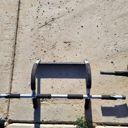 2 Doorway Pull-Up Bars – Iron Gym style (as-is)