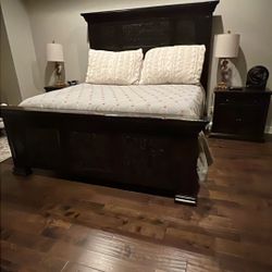 King Bedroom Set