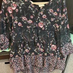 Target Size Medium , Flower Designs Navy Blue Blouse