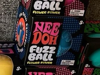 NeeDoh Fuzz Ball Blue Squishy
