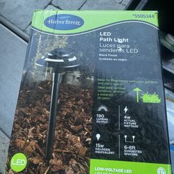 Harbor Breeze 190 -Lumens Black Low voltage Hardwired LED Outdoor Path Light (3000-K)