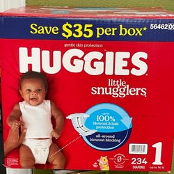  Huggies Little Snugglers , Size 1  234 Diapers $35
