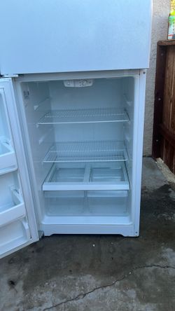 Hot point refrigerator