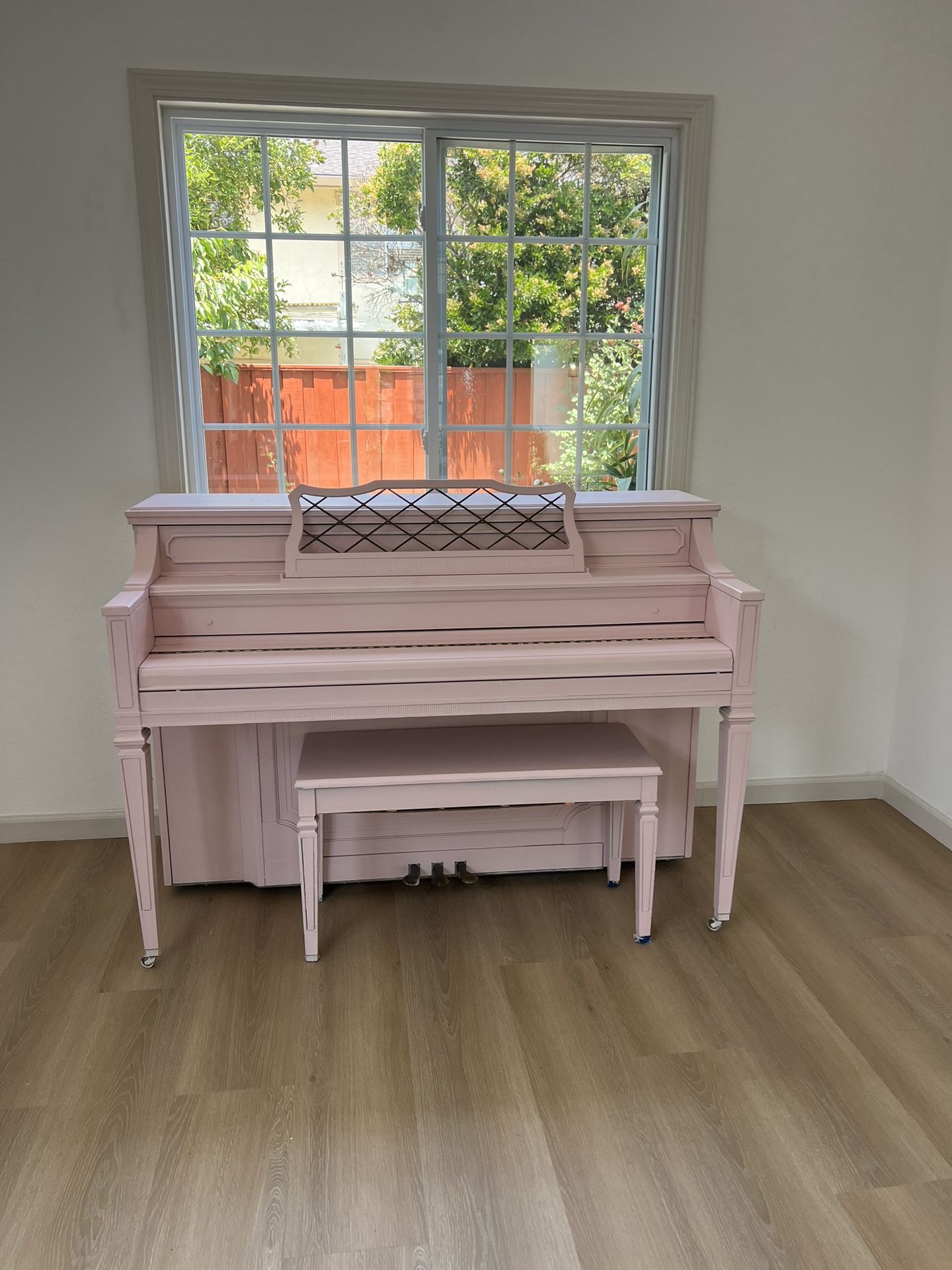 Free piano