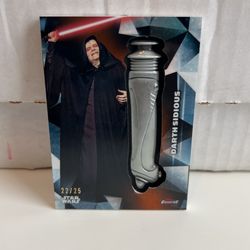 2018 Topps Finest Star Wars Darth Sidious #22/25 Lightsaber Hilt Medallion 