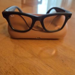 Meta Ray Ban AI Glasses Brand New