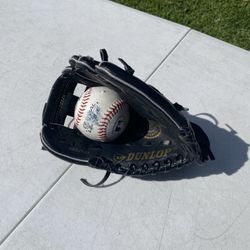 Like New Dunlop T-Ball Glove