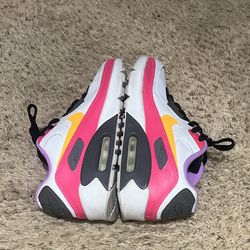 Women’s 7.5 Nike Air Max 90’s
