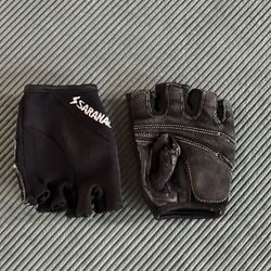 Women’s Softball Gloves