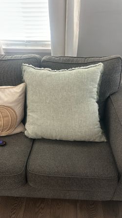 Target Threshold Pillow