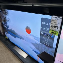 77” LG OLED C4 EVO 4K Smart TV – INSANE Picture