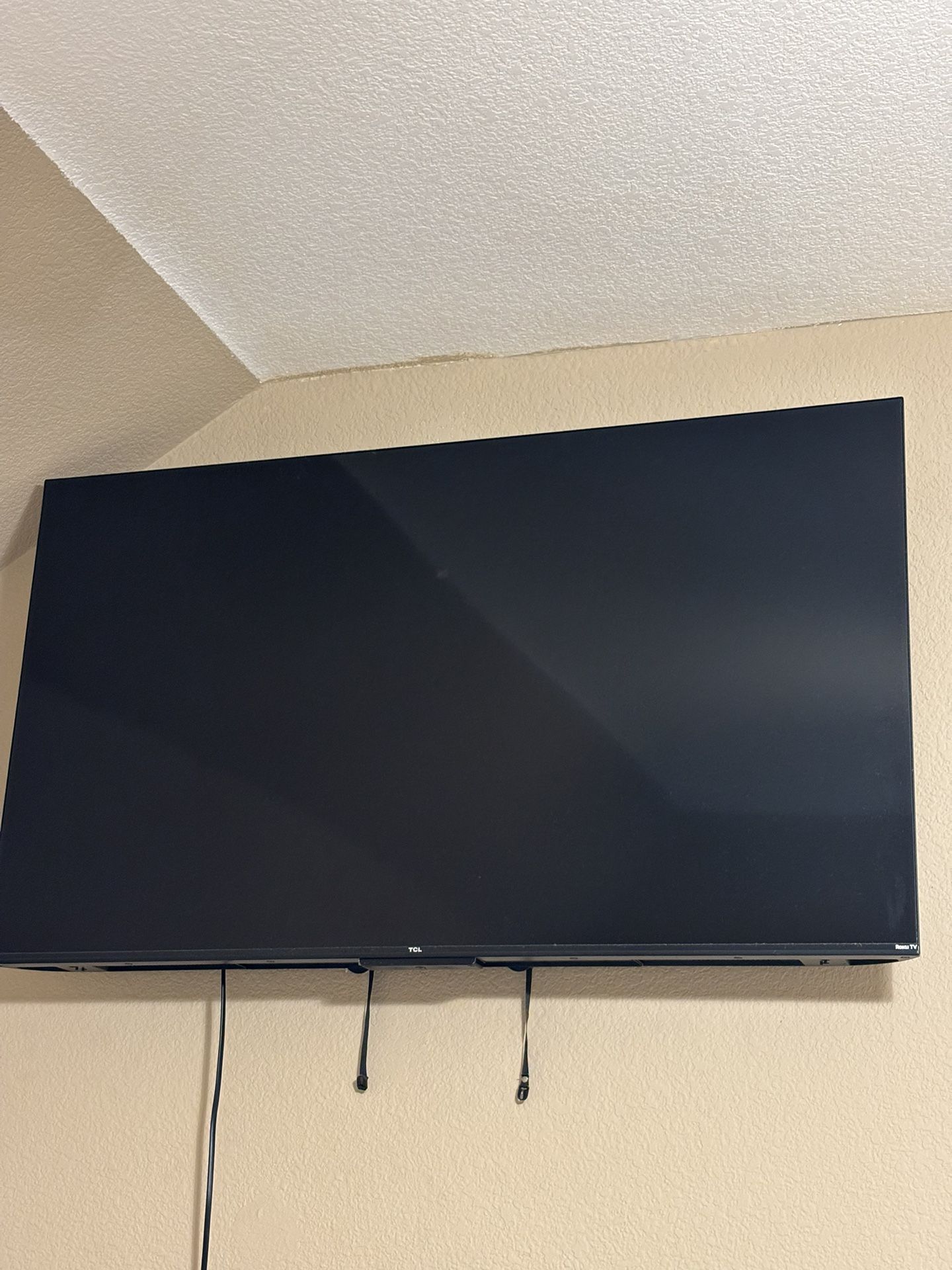 Roku TCL 60’ TV