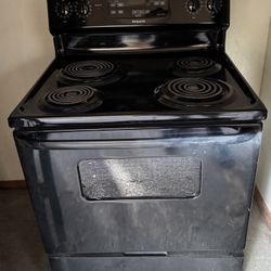 GE Hotpoint Stove