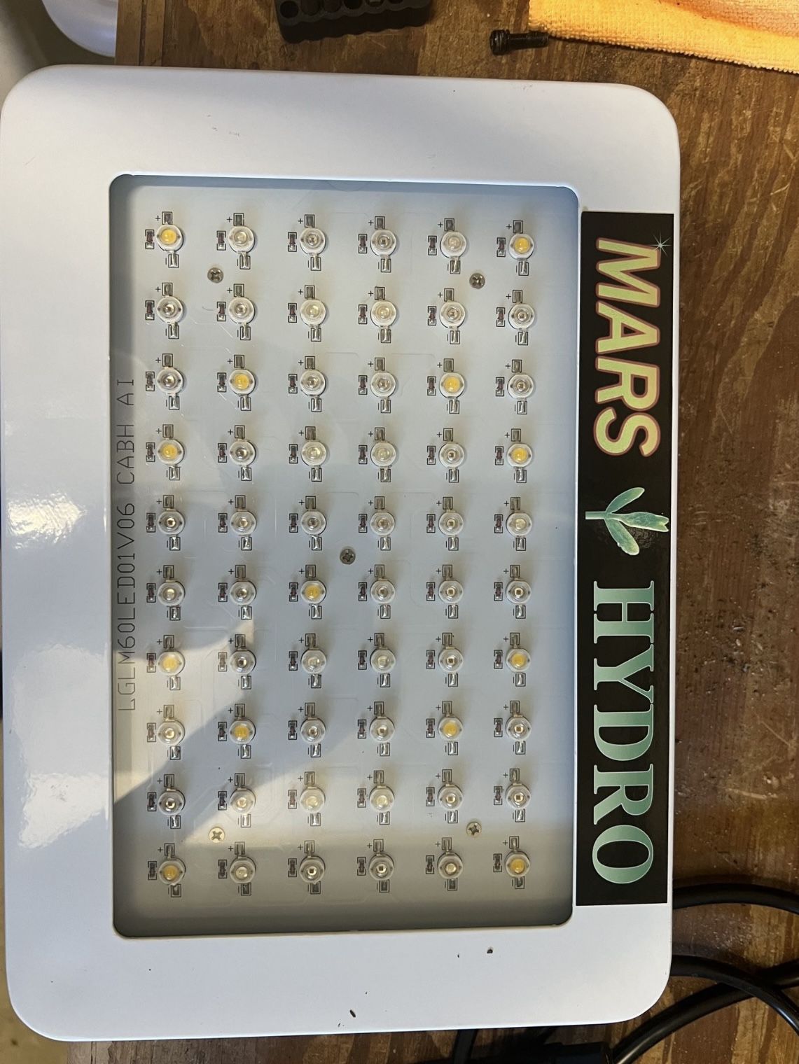 Mars hydro 300w LED Grow Light 